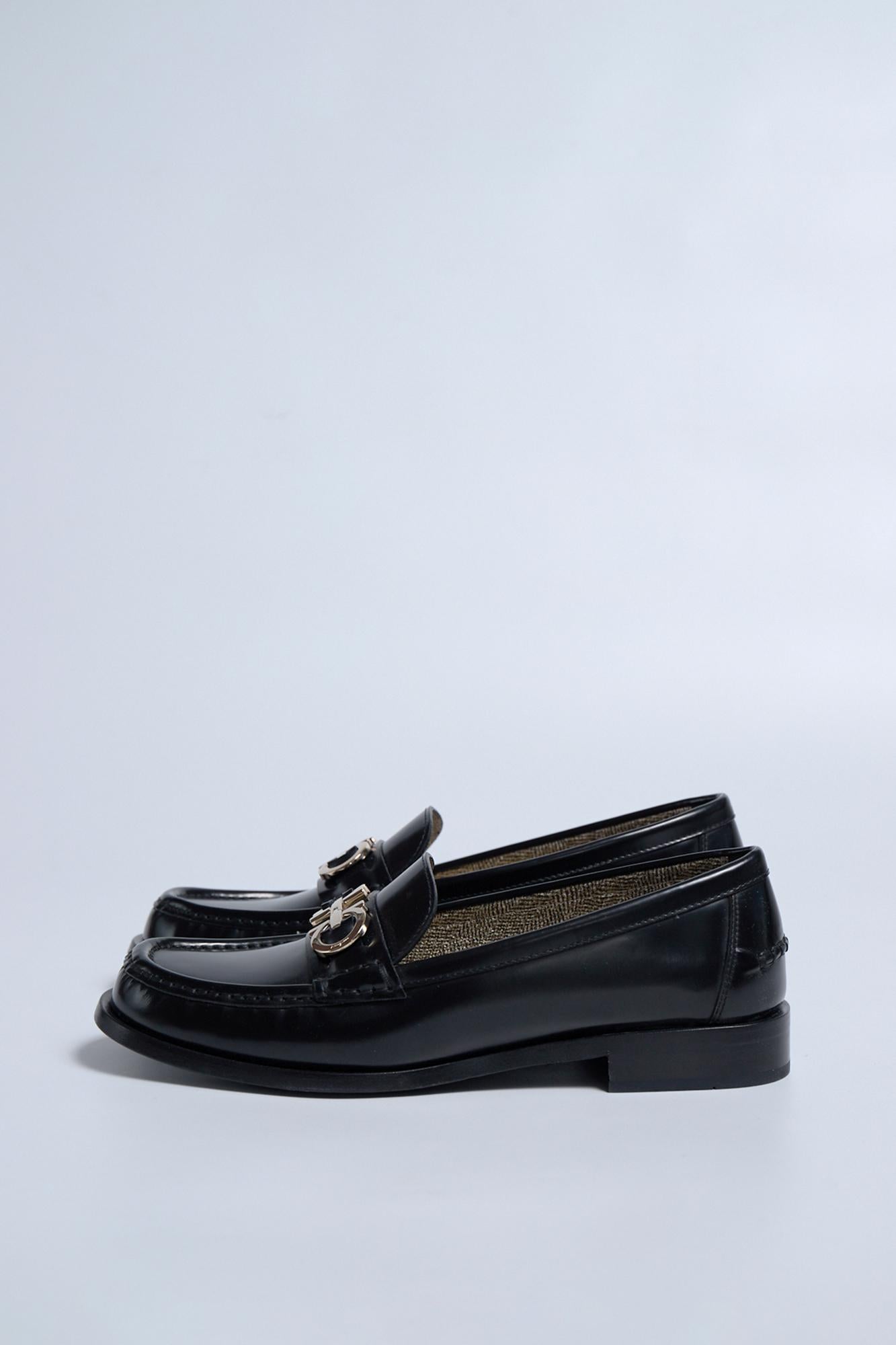 Ferragamo 38.5