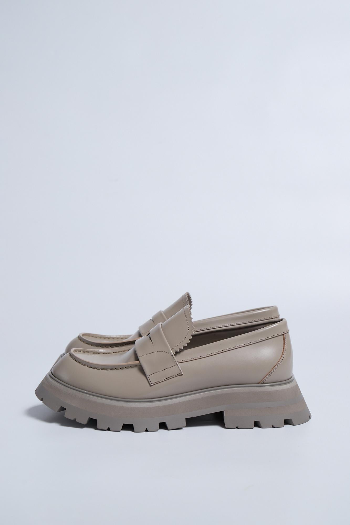 Alexander McQueen 38