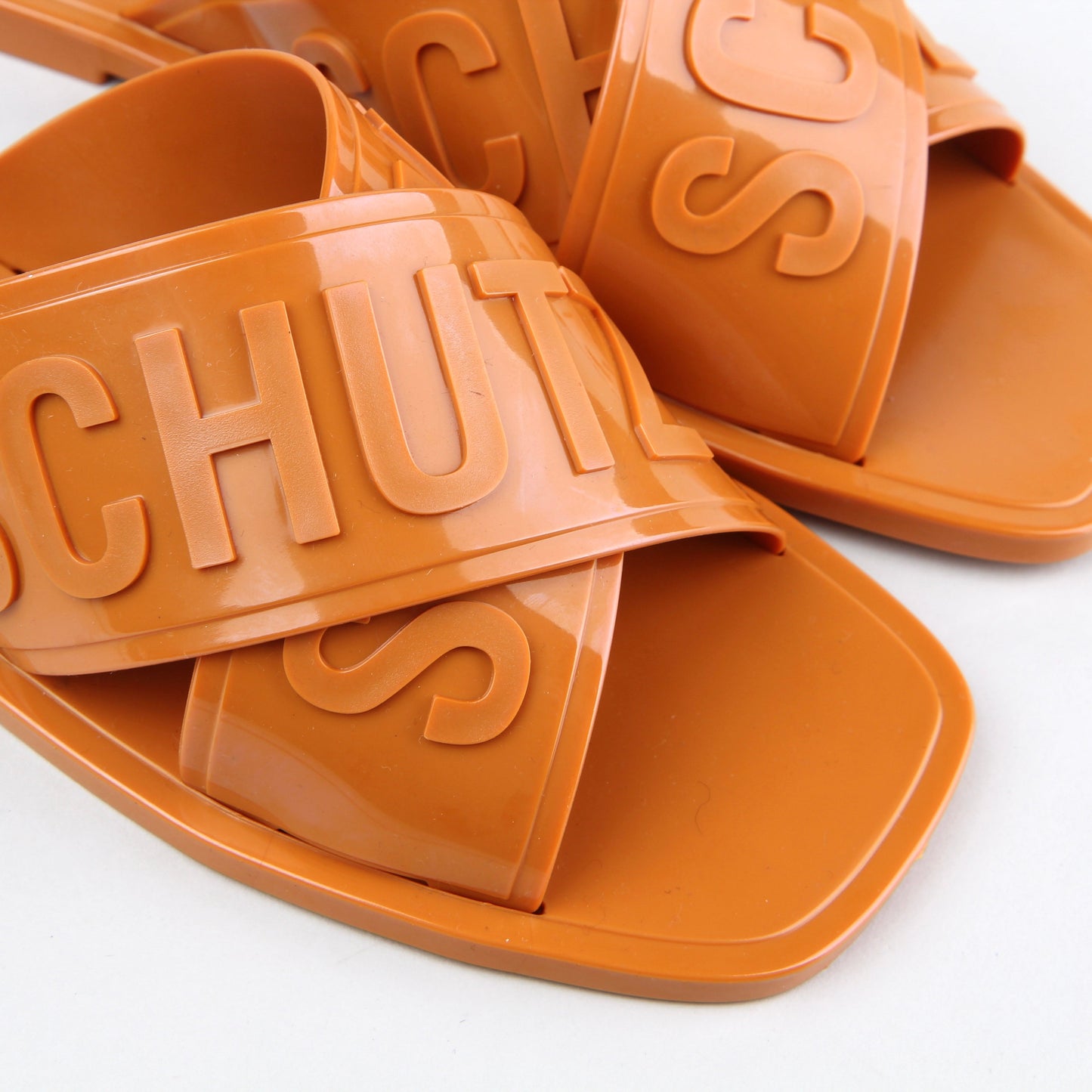 Schutz 37