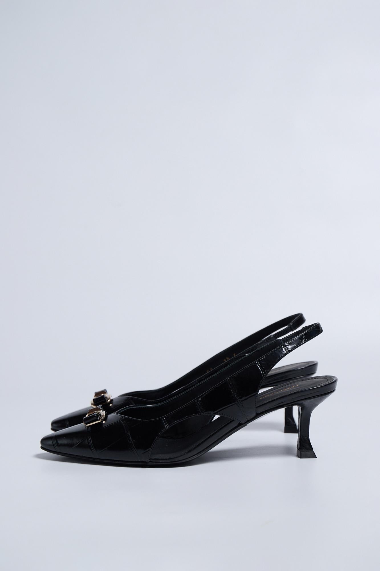 Ferragamo 38